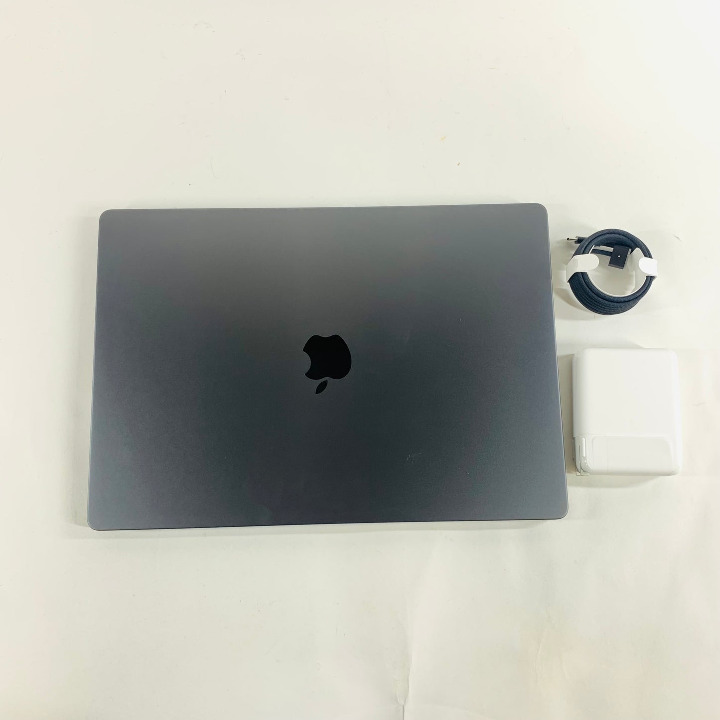 2024 Apple MacBook Pro 16" m4 max 40 4.5 64GB RAM 1TB SSD A3186