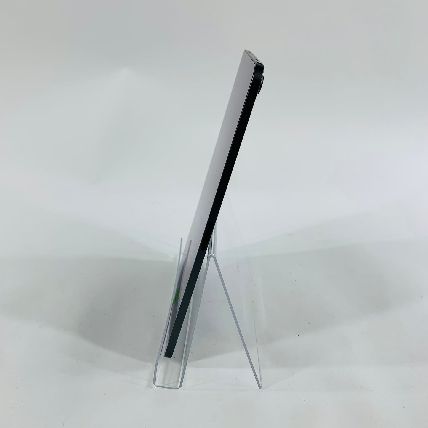 WiFi Only Apple iPad Air 5th Gen 64GB 16.3 SPACE GRAY MM9C3LL/A
