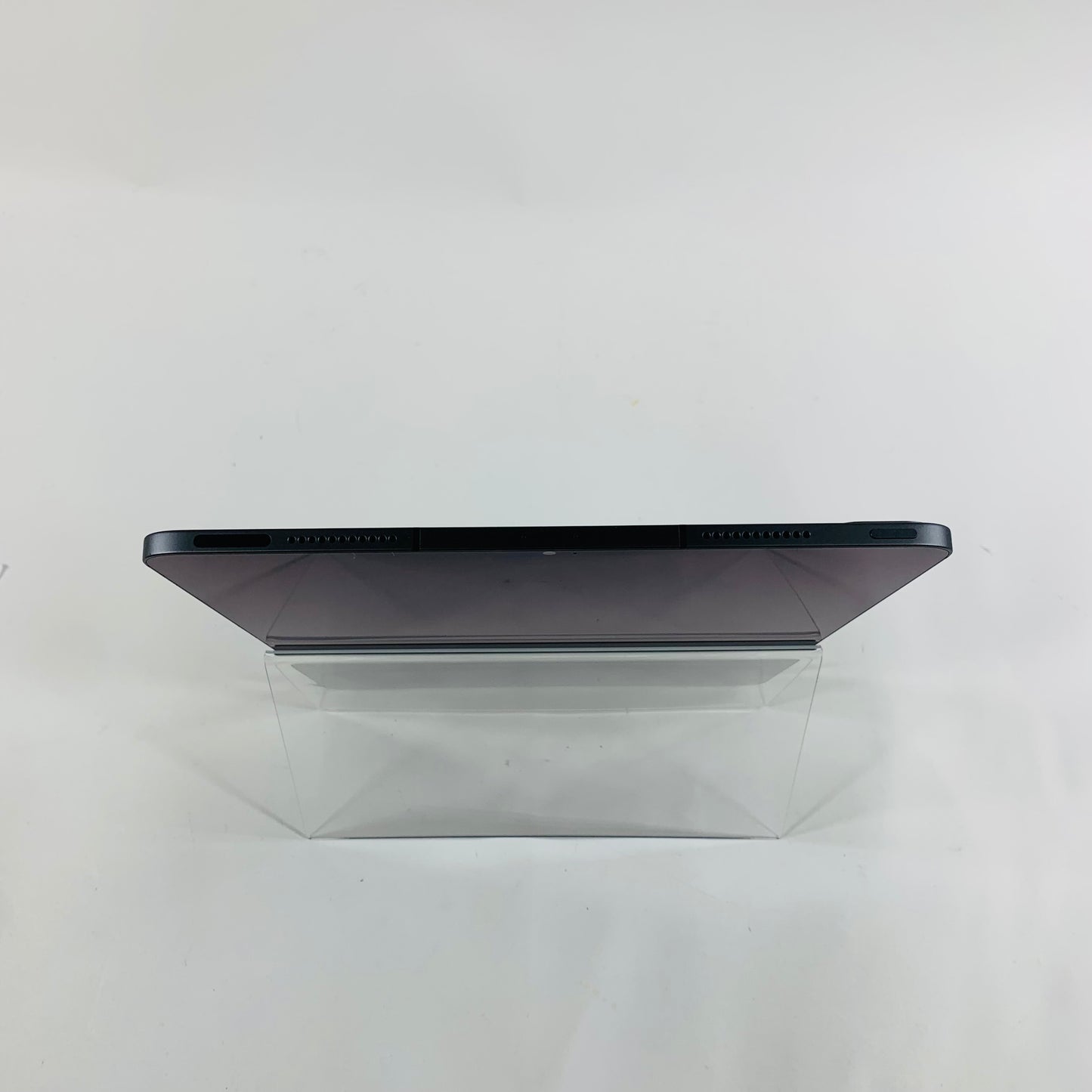 Unlocked Apple iPad Pro 12.9" 5th Gen 2TB 18.3.2 Silver MHP43LL/A