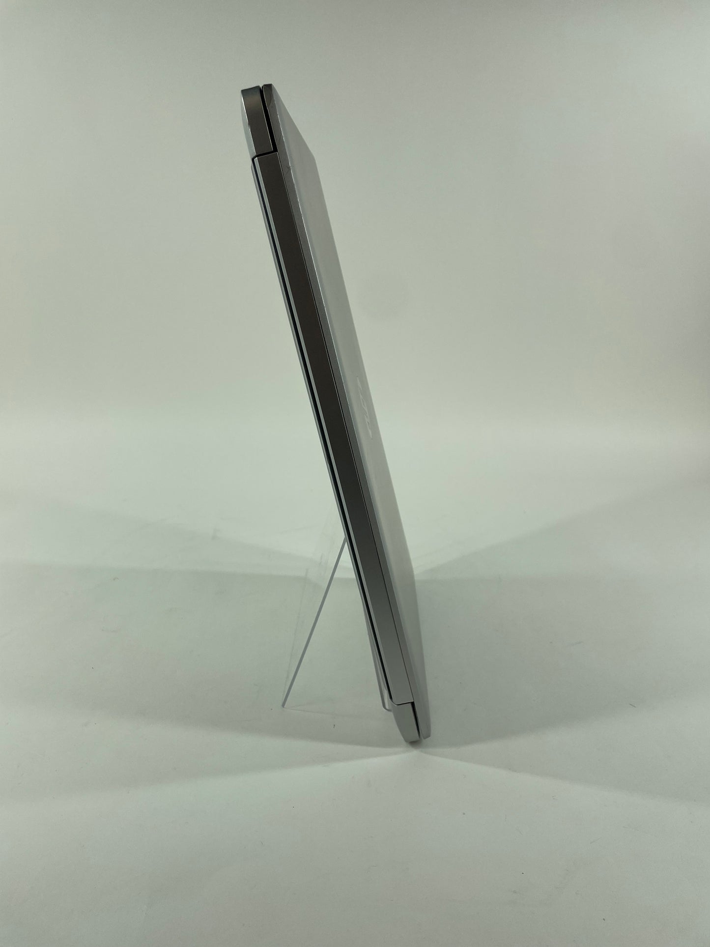 HP Laptop 15-gw0123od 15" Ryzen 3 3250U 3.5GHz 8GB RAM 1TB SSD
