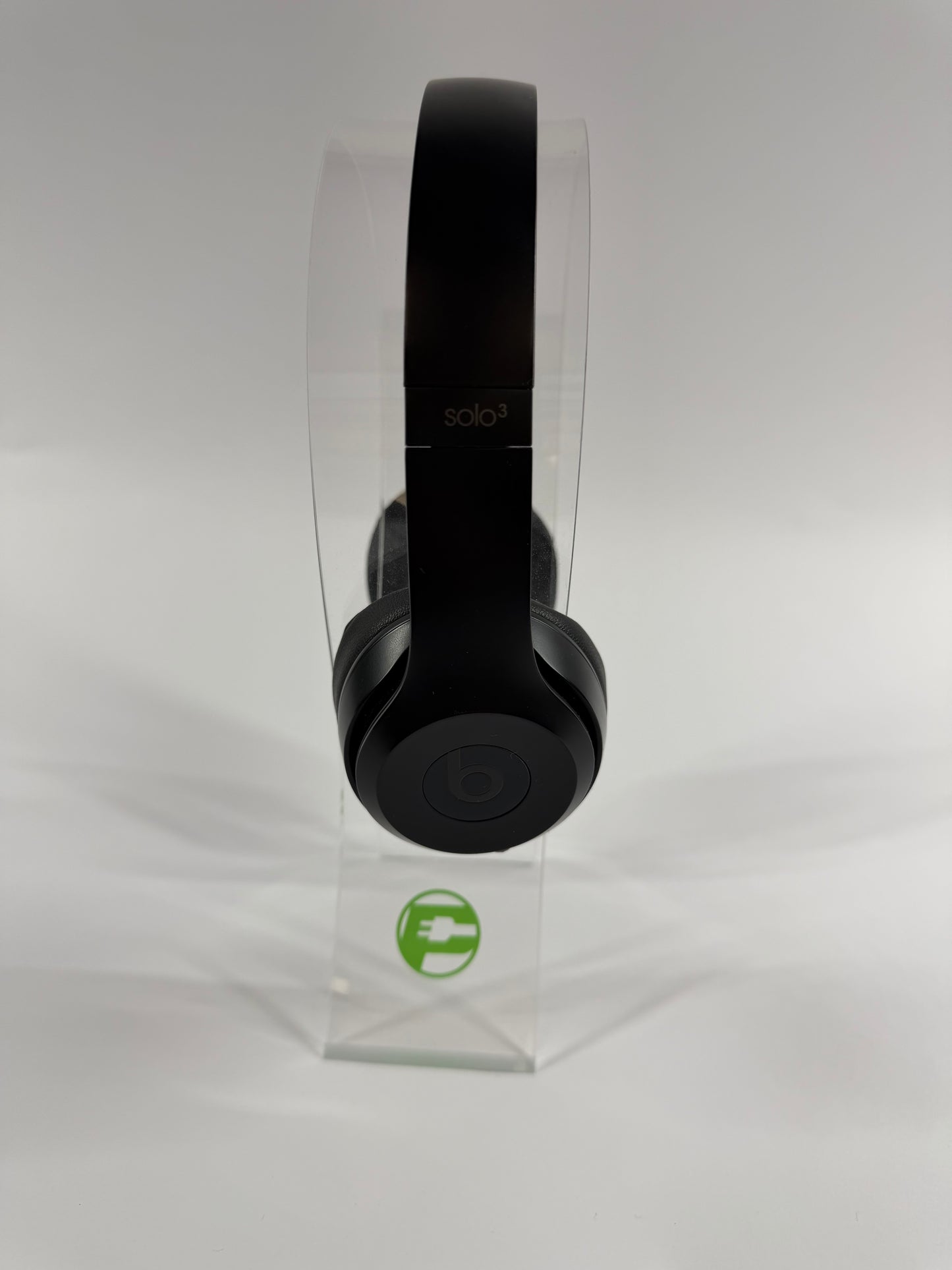 Beats Solo3 Wireless On-Ear Bluetooth Headphones Black A1796