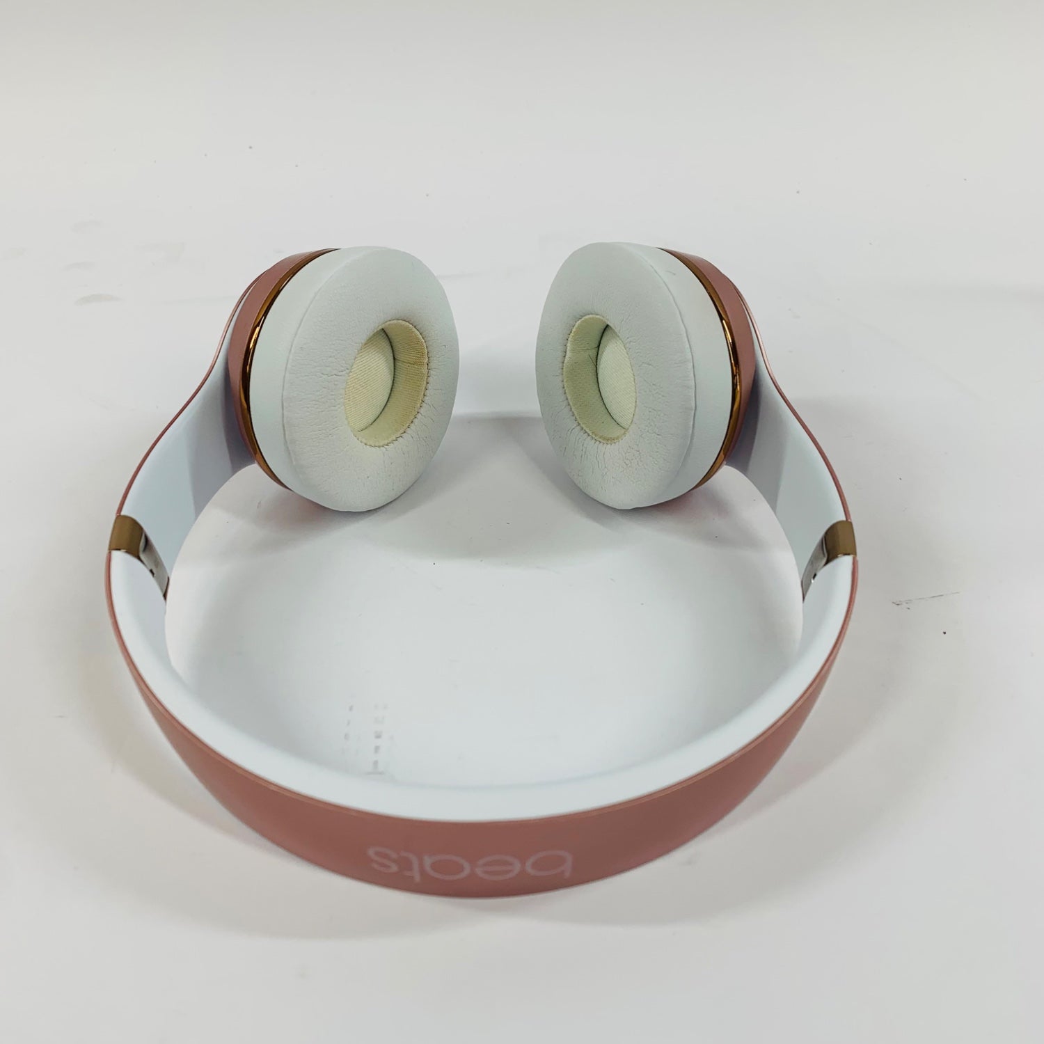 Beats Solo3 Wireless ローズゴールド Amazon.com: Beats Solo3 Wireless Headphones - Satin Gold