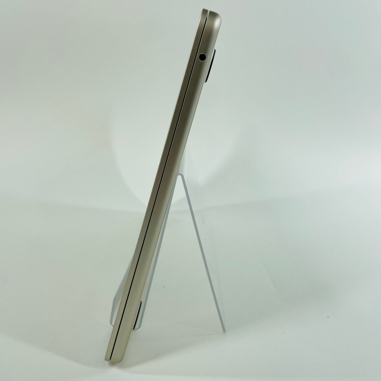 2022 Apple MacBook Air 13.6" M2 8C GPU 3.5GHz 16GB RAM 256GB SSD A2681