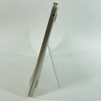 2022 Apple MacBook Air 13.6" M2 8C GPU 3.5GHz 16GB RAM 256GB SSD A2681