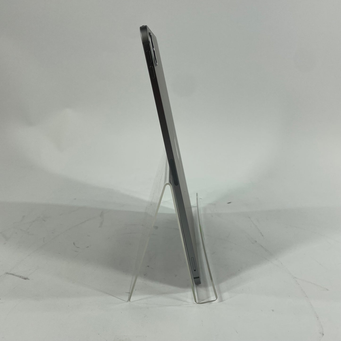 Unlocked Apple iPad Pro 11" 4th Gen 256GB Space Gray NP573LL/A