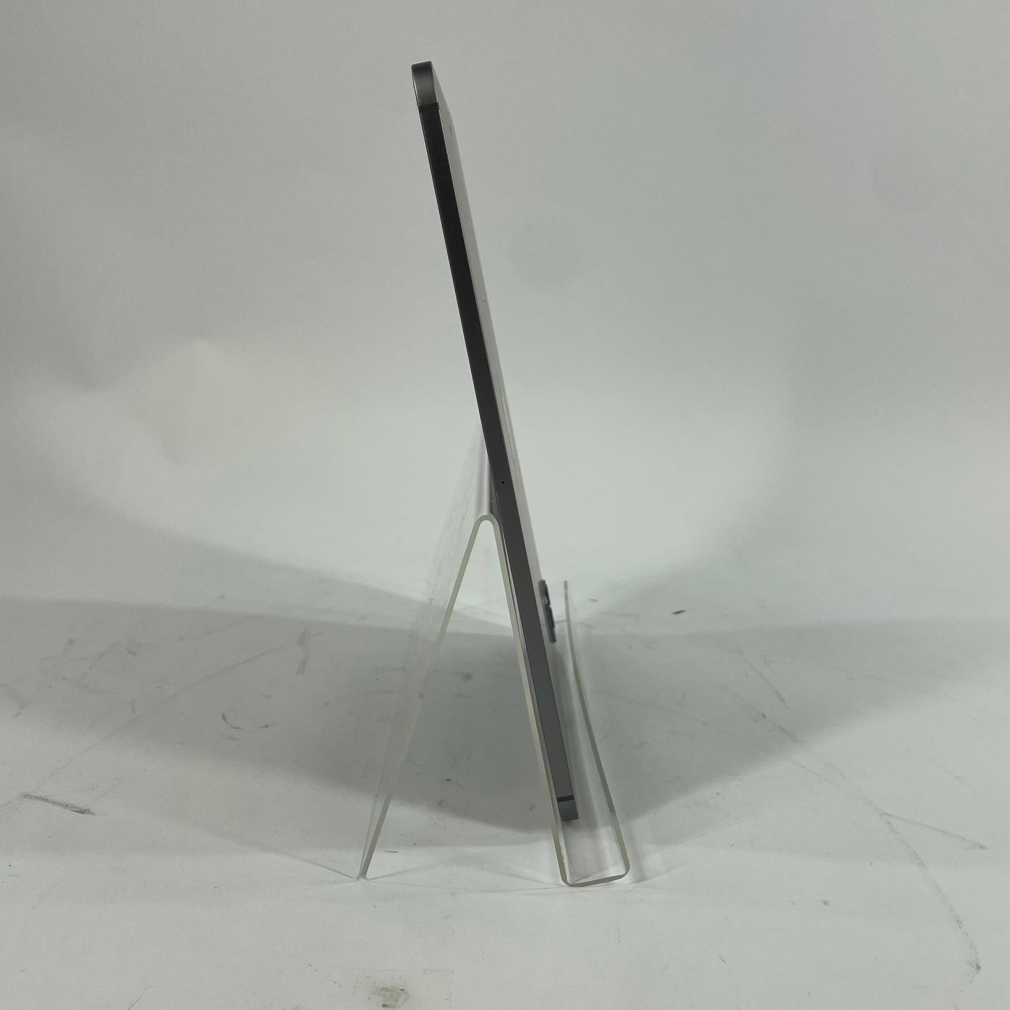 Unlocked Apple iPad Pro 11" 4th Gen 256GB Space Gray NP573LL/A