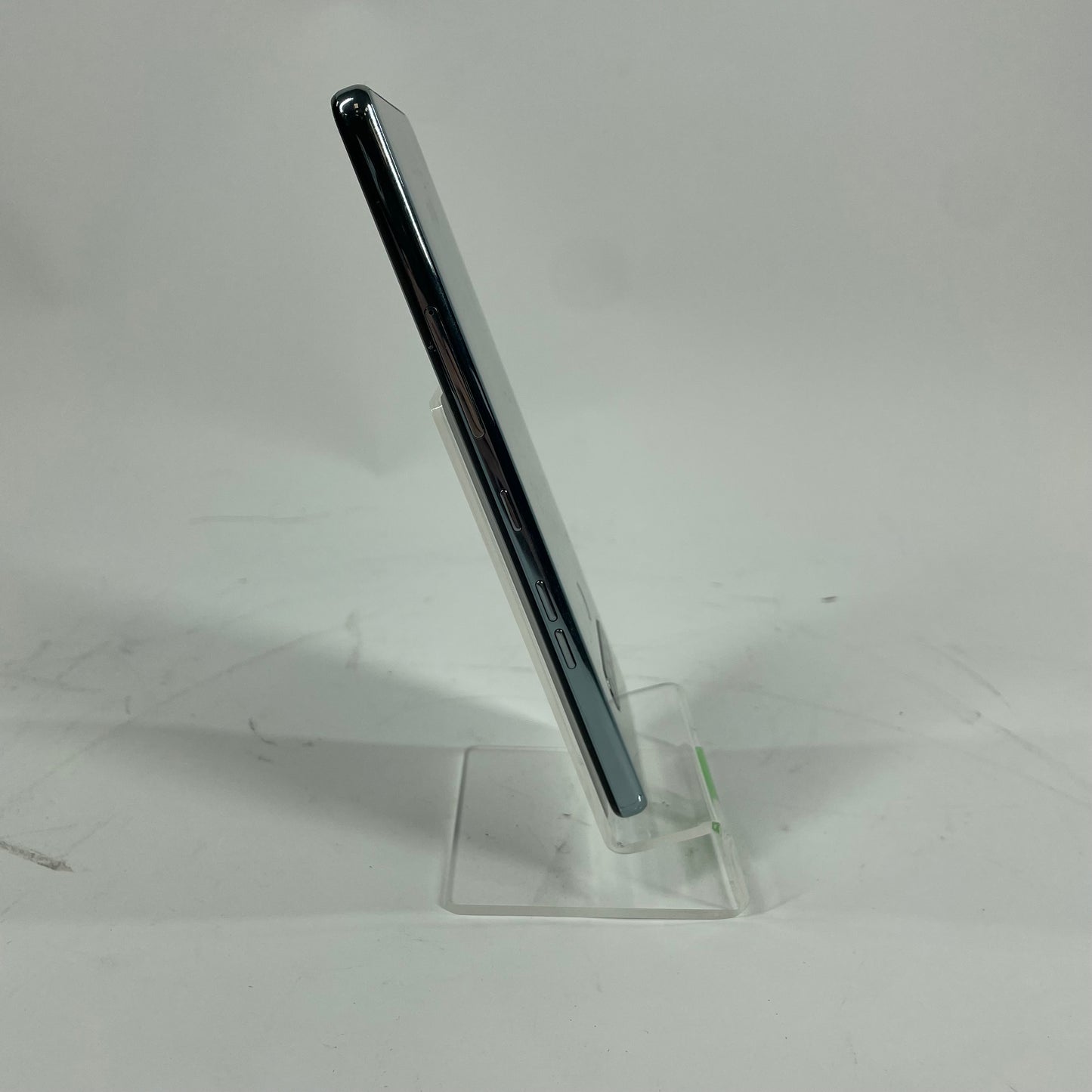 Broken Factory Unlocked LG G Pad 5 64GB 8.1.0 LM-Q730MM Cracked