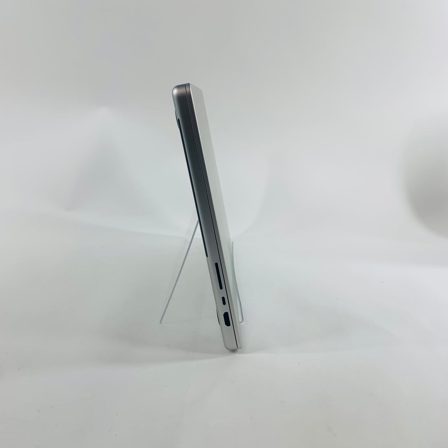 2023 Apple MacBook Pro 16" M2 Pro 19C GPU 3.5GHz 16 512GB SSD MNWC3LL/A