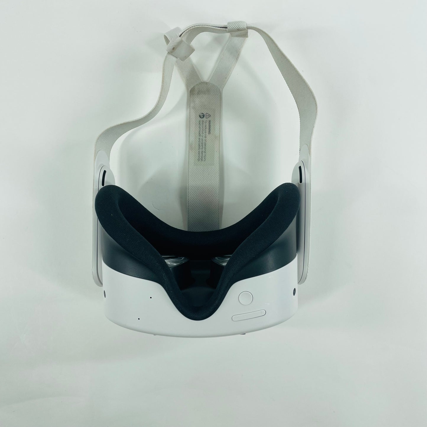 Meta Quest 3S 128GB Standalone All-in-One VR Headset P97