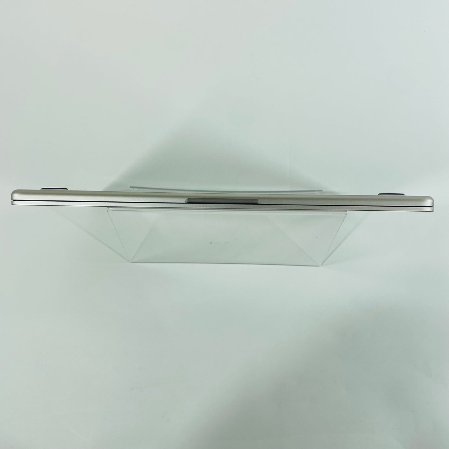 2022 Apple MacBook Air 13.6" M2 8C GPU 3.5GHz 16GB RAM 256GB SSD A2681