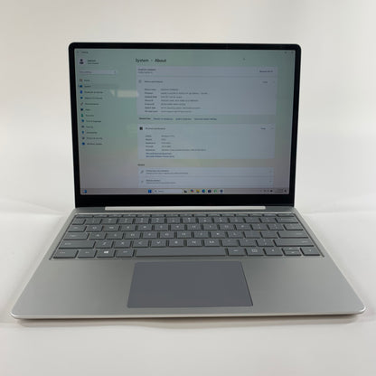 Microsoft Surface Laptop Go 1943 12.4" i5-1035G1 1.0GHz 8GB RAM 256GB HDD