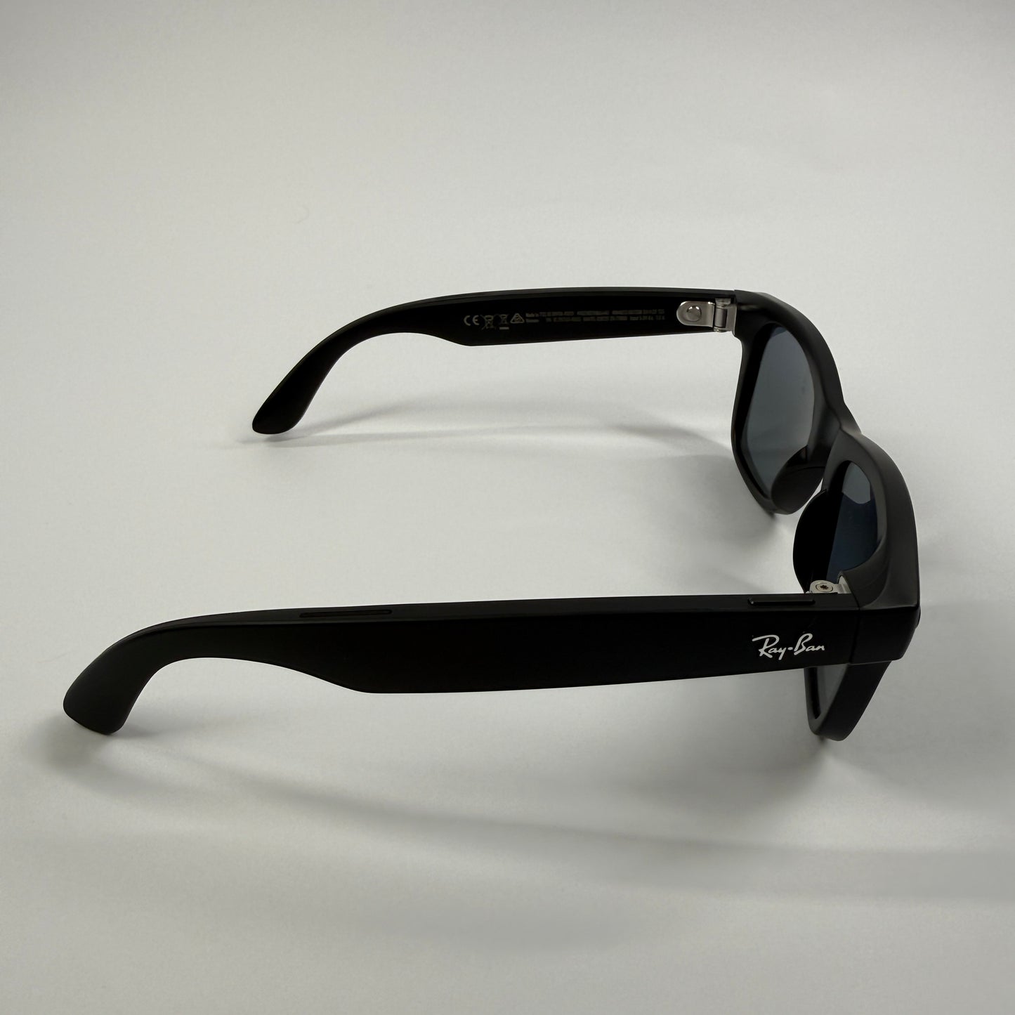 Ray-Ban Meta Wayfarer Gen 2 Matte Black Polarized RW4012 601/SSB AI Smart Glasses